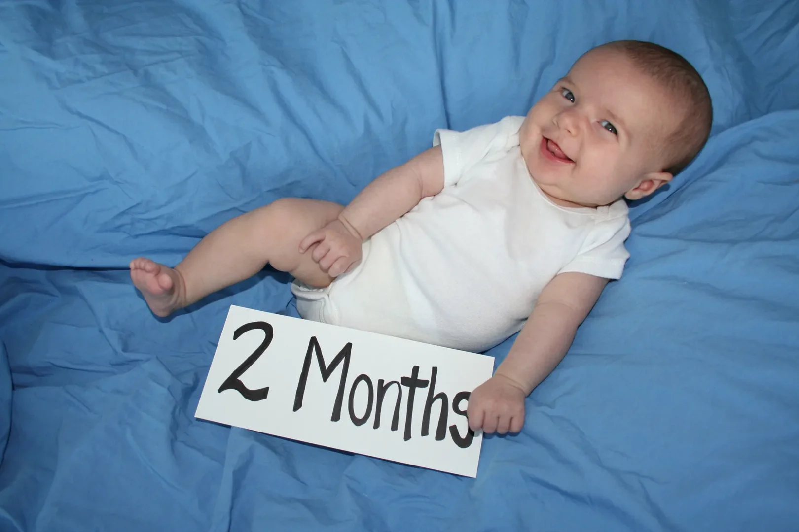 Второй месяц жизни малыша